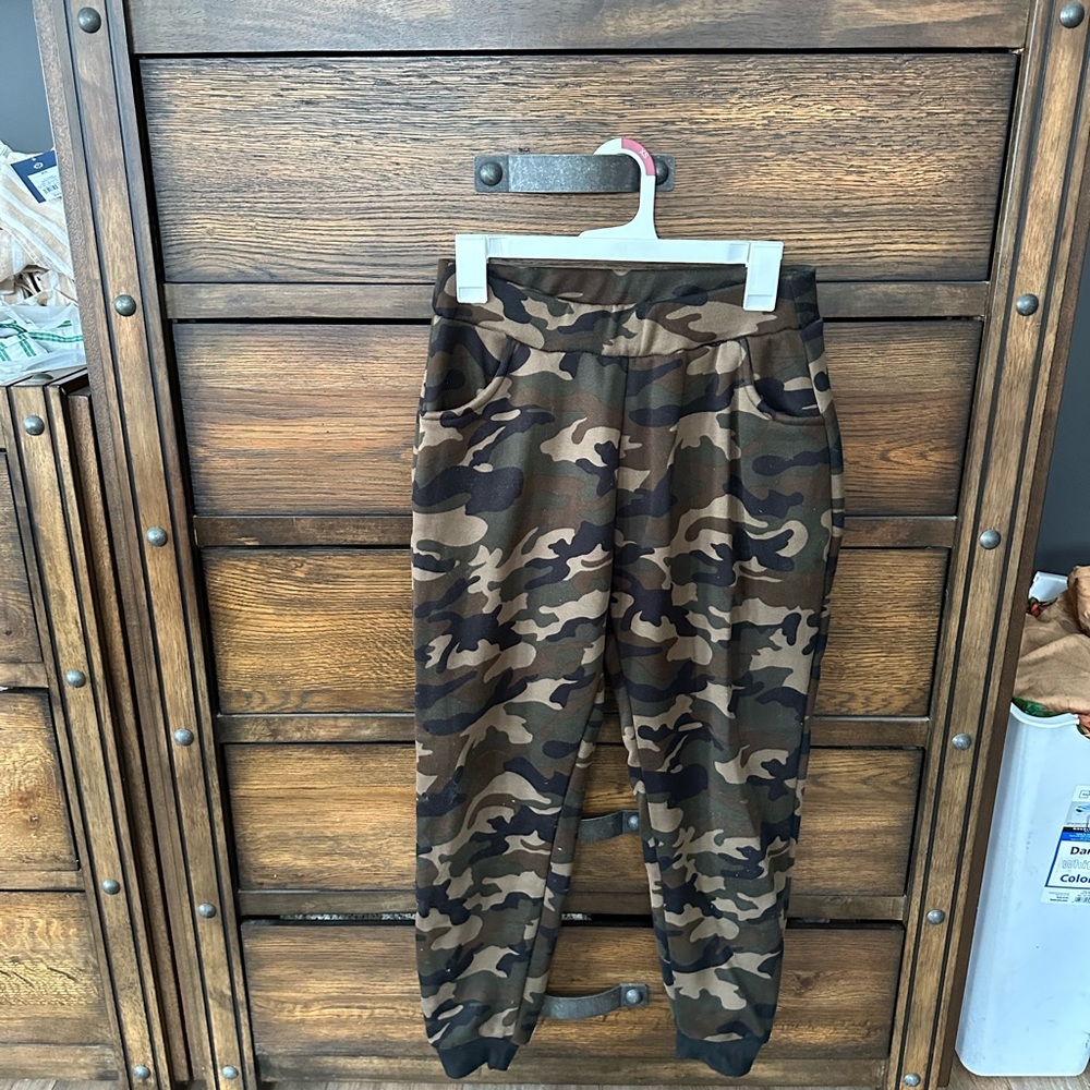 Camo Set - Picture 3 of 3